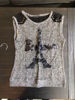 Eiffel Tower Shirt. Women’s
