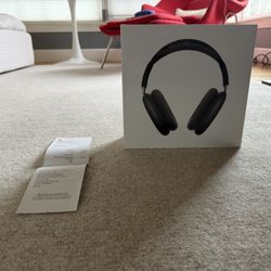 Brand New Airpods Pro Max-black