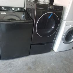New Scratch And Dent Washer And Dryer Set
