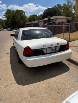 2011 Ford Crown Victoria