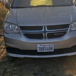 Dodge Grand Caravan Year-2015 Color-Gold