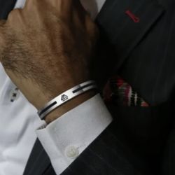 B115- Men's Bangle Silver Bracelet, Viking Logo! 