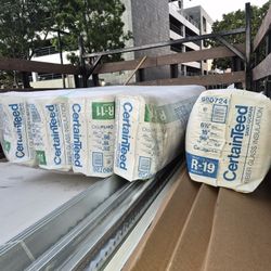 5 Bags Of Insulation 