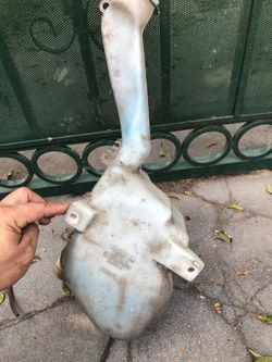 96 Honda Civic windshield washer container