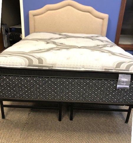 DISCOUNT MATTRESS only $20 to take one home