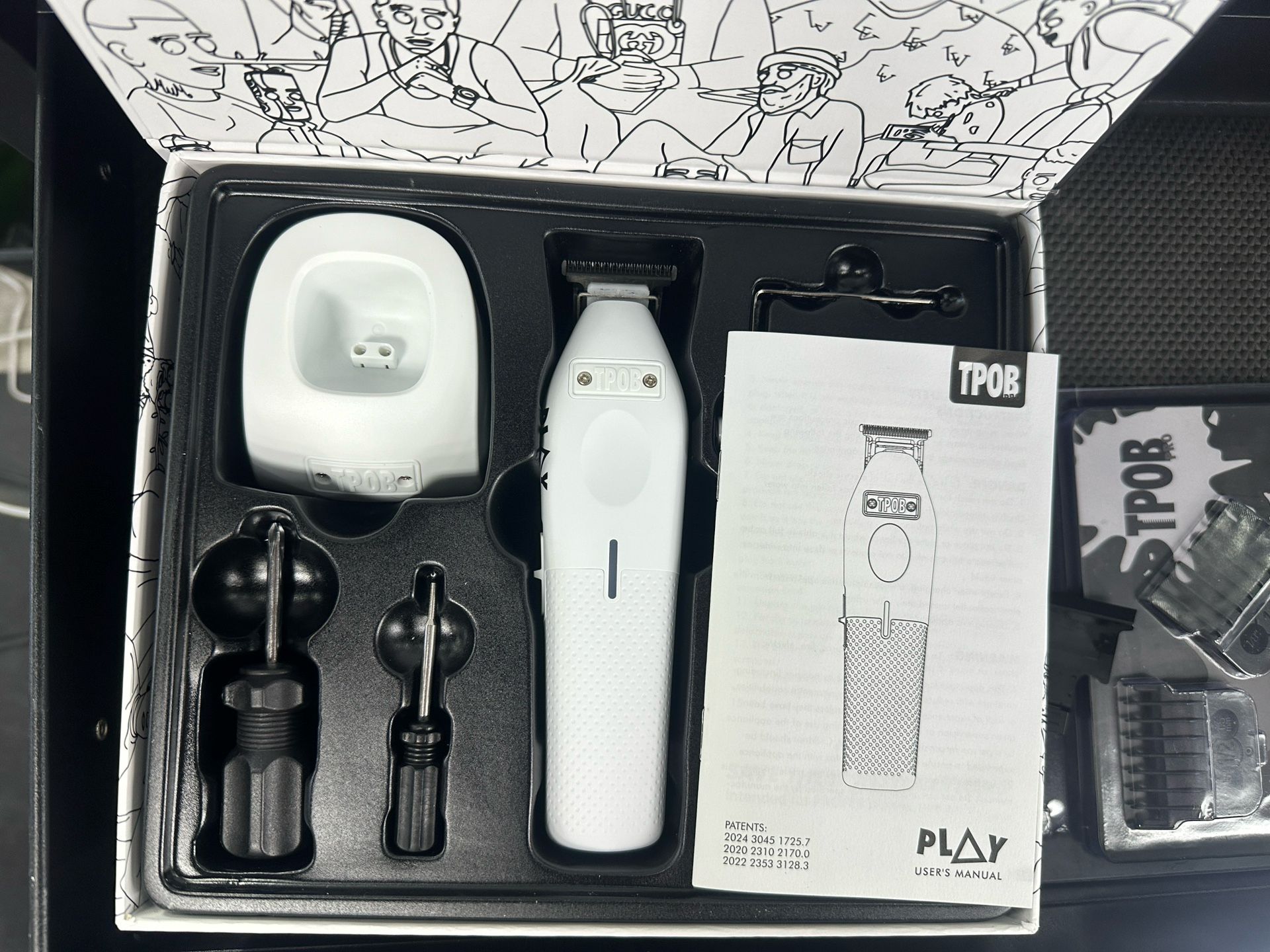 BARBER TRIMMER