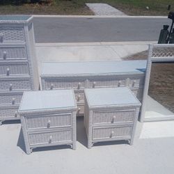 Vintage Henry Link Wicker Bedroom Set Glass Tops 