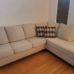 Sectional With Chaise