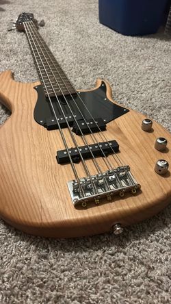 5 string bass