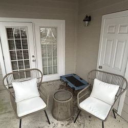 Outdoor Patio Furniture- 2 Chairs And Side Table 