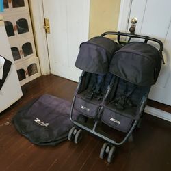 Zoe Twin XL2 Double Stroller -Black & Zoe Stroller Storage Bag & Backpack