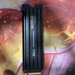 Crucial T710 4TB
