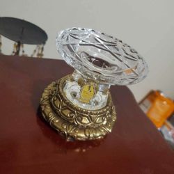 VINTAGE ORNATE SWAROVSKI CRYSTAL BRASS FOOTED CANDLE HOLDER ACCENT TABLE DECOR