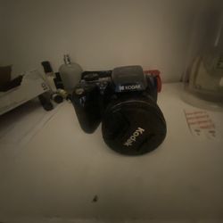 KODAK PIXPRO AZ528 Astro Zoom BSI-CMOS Bridge Digital Camera 16MP 52X 1080p Wi-Fi (Midnight Blue)