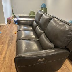 Leather Sofa With 2 Electric Recliners 1 Per Side