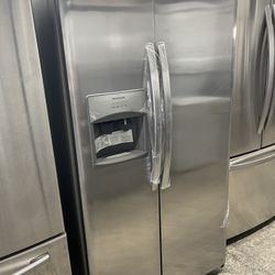 Frigidaire Side By Side In Stainless Steel New Open Box