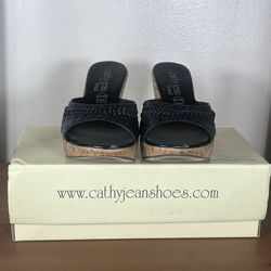 Cathy Jean Black Leather Slide Sandals Wedge Vintage Y2K 2000s $25.00