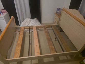 Free Queen bed