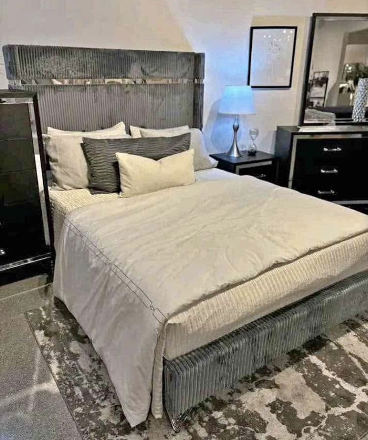 Queen bed grey velvet silver details corduroy NEW BED gray