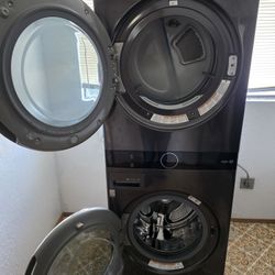 LG Stacked Washer/Dryer Combo (SMART)