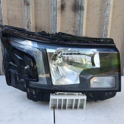 2022-2024 Nissan Frontier Headlight Passenger Right Side OEM 