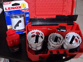 Holesaws and battery