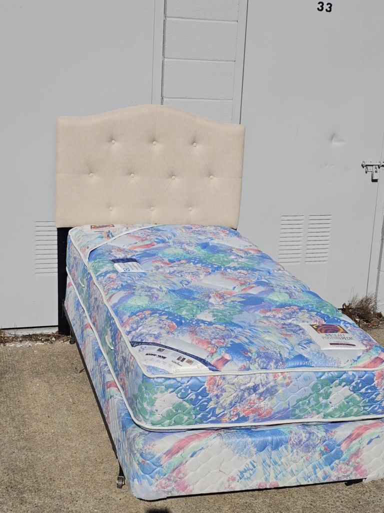Twin Bed