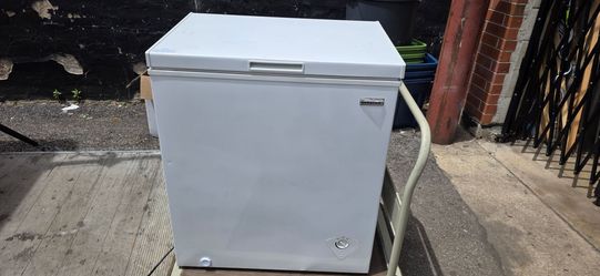 CRITERION 5 CUBIC FEET CHEST FREEZER