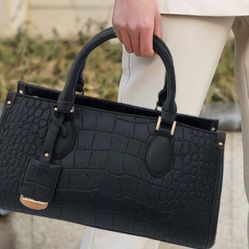 Crocodile Black purse