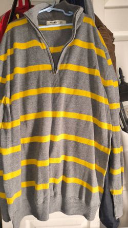 $8 OLD NAVY MEN'S SWEATER SIZE LARGE