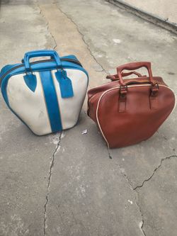 vintage Brunswick bowling ball  Bag With Ball. Blue And White