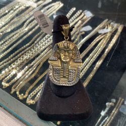10KT Two Tone Pharaoh Pendant 37563-2 