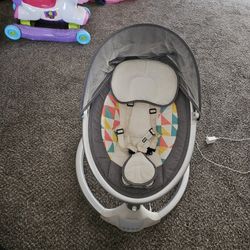 NEW SWING For Infant comes with Mosquito Net Also