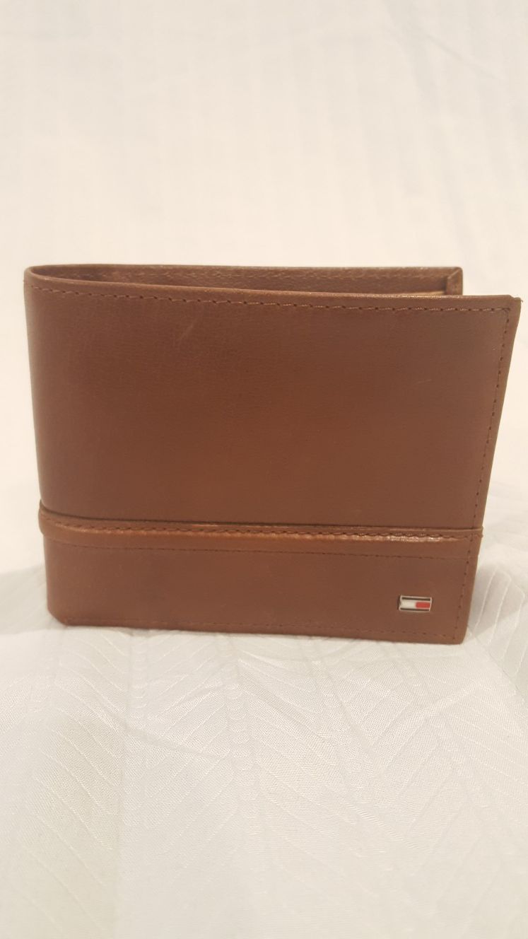 Tommy HILFIGER Genuine Leather Wallet