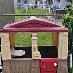 play house used good condition 