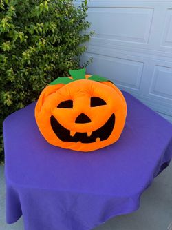 Halloween Pumpkin 🎃 $20