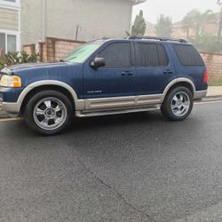 2005 Ford Explorer