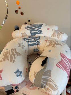 Nursing pillow