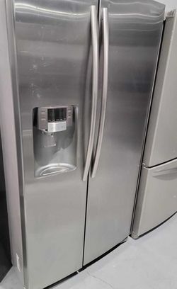 Samsung Side-by-Side Stainless Steel Refrigerator Fridge
