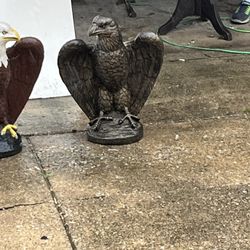 Garden Eagle Statues About 24inches Tall And 19 Wide