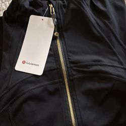 AUTHENTIC LULULEMON