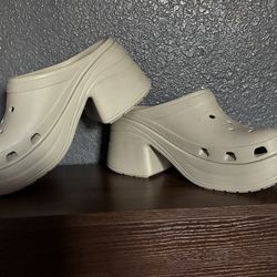 Women’s Shoes (extended sizes)