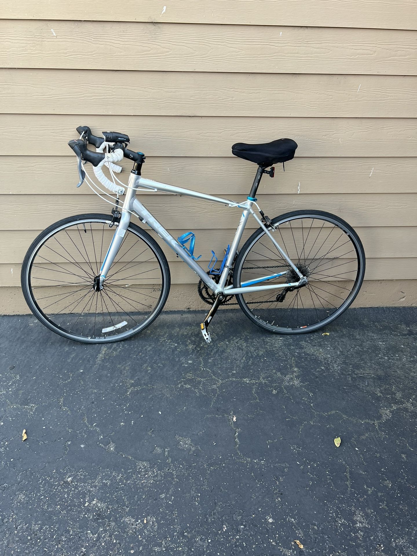 Women’s Trek Lexa Series Road Bike 54cm No Zelle Scams!!!