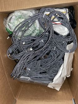 BULK ONLY DEALS 1000 iPhone Chargers 