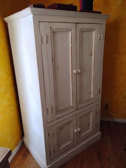 Armoire/ TV cabinet