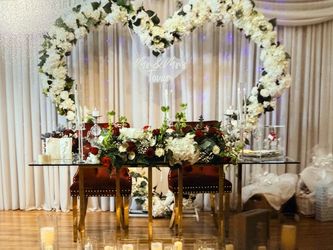 Sweetheart table