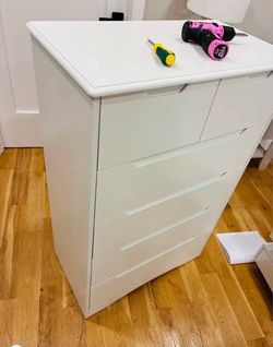 6 drawer white dresser