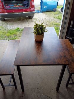 Dining set