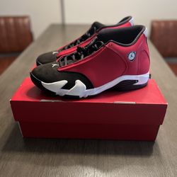 Air Jordan 14 Toro