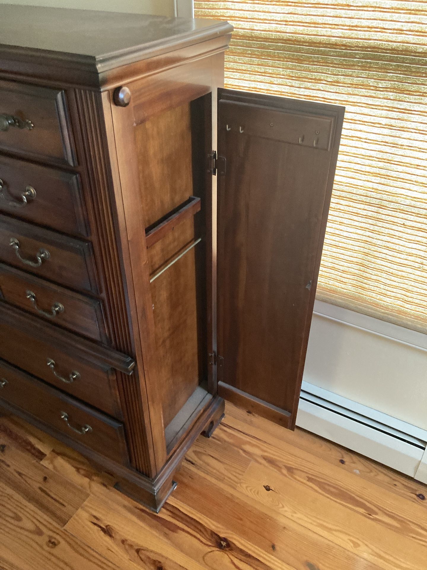 Broyhill Cherry Chipendale 5 Drawer Tall Dresser Chest